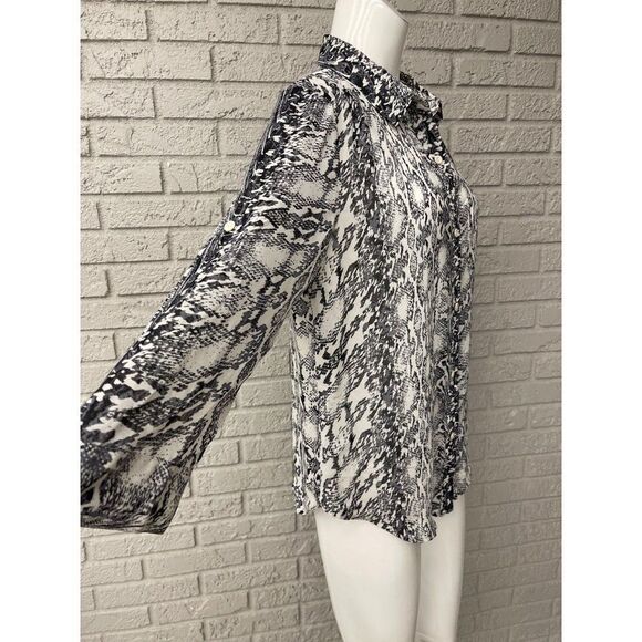 A.N.A A New Approach Animal Print Button Down Shirt With Roll Tab Sleeves Size L - Picture 4 of 10